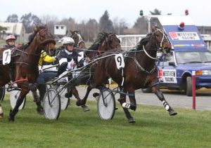 Rocknroll Nevin, holds off the challengers first-up at Methven. (Race Images photo).